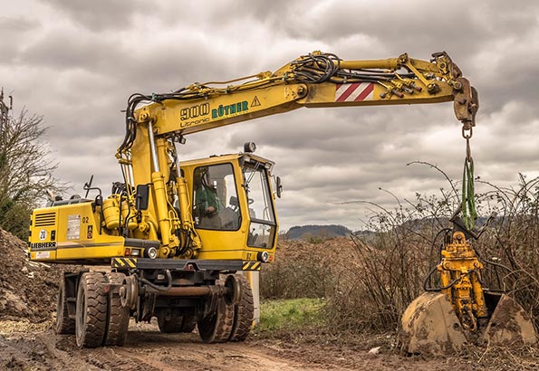 工程机械推土机的技术特点及发展趋势